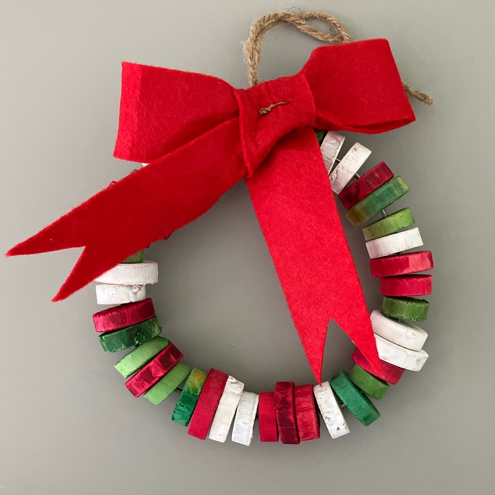 Hangable Wreath with Wooden Beads 7.5 x 7.5 inches